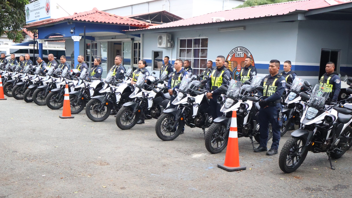 Inicia el Operativo de Fiestas Patrias 2025 con más de 12 mil agentes en servicio. Inicia el Operativo de Fiestas Patrias 2025 con más de 12 mil agentes en servicio.