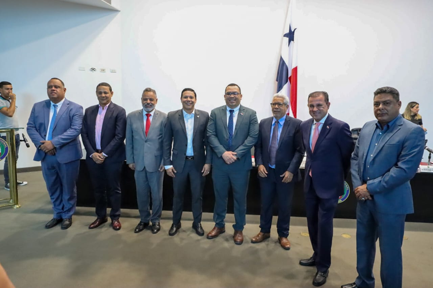 Asamblea aprueba la ley que crea el Consejo Nacional de Rectores de Universidades Asamblea aprueba la ley que crea el Consejo Nacional de Rectores de Universidades 