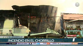 Incendio consume varios caserones en El Chorrillo