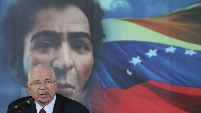 Venezuela investigará a su exembajador ante la ONU