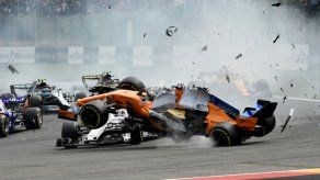 Fernando Alonso abandona GP de Bélgica tras choque con Hulkenberg