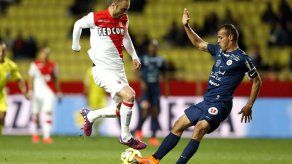 Berbatov ficha por una temporada con el PAOK Salónica