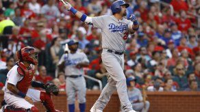 Dodgers ganan a Cardenales con batazos de González
