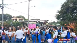 Compañeros de menor abusada sexualmente realizan protesta en Panamá Oeste