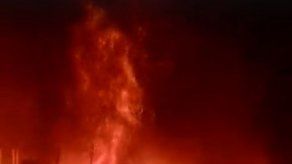 Al menos 29 camiones destruidos deja atentado de incendio en Chile