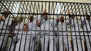 Egipto condena a muerte a 10 islamistas