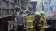 fuerte accidente en la chorrera: autobus, camion y volquete colisionan en el espino