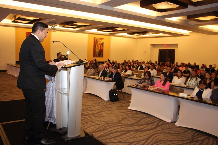 Viceministro de Finanzas, Jorge Luis Almengor. Viceministro de Finanzas, Jorge Luis Almengor.