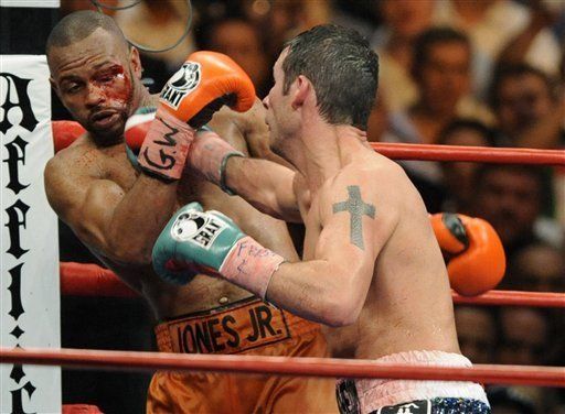 Calzaghe domina a Jones en veredicto unánime