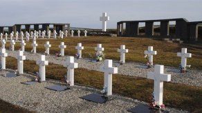 Dañan monumento a los argentinos caídos en Guerra de las Malvinas