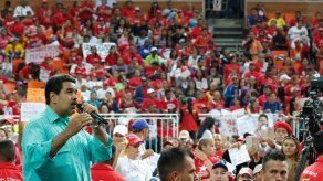 Maduro anuncia que Venezuela iniciará nueva etapa de diálogo con EEUU