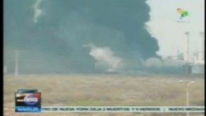 Buscan sofocar incendio en refinería venezolana en próximas horas