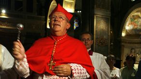 Cardenal francés revela que abusó de una menor hace 35 años