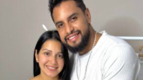 El Chamo de Calle 7 Panamá y su pareja celebran un emotivo gender reveal
