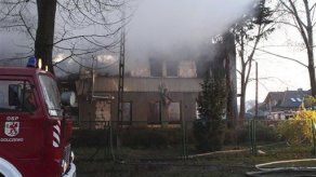 Incendio en edificio de indigentes en Polonia; 21 muertos
