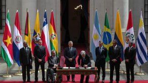 Presidentes de Suramérica firman declaración de Santiago para crear el Prosur