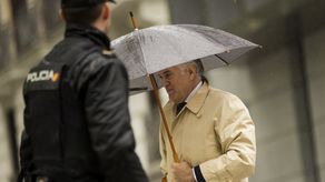 La corte también impuso una multa a Bárcenas por 1,2 millones de euros y sentenció a dos años y nueve meses de prisión a dos socios del despacho de arquitectos que realizó la renovación.