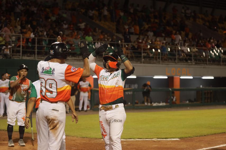 Béisbol Mayor 2024: Occidente toma ventaja en su casa