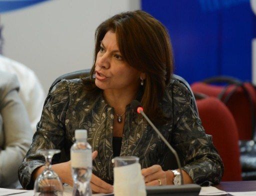Chinchilla participará en foro de telecomunicaciones en Panamá