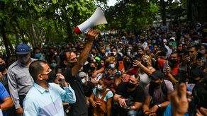 Más de mil personas protestaron frente a la Embajada de Panamá en Cuba.