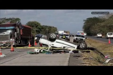 Accidente de tránsito en Penonomé deja un muerto y tres heridos