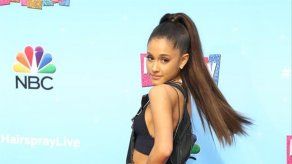 Ariana Grande define a su ex como una distracción frívola y maravillosa