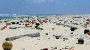 Basura ensucia islas que Bush prometió proteger