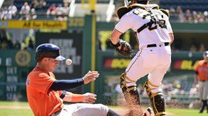 Gattis y Correa guían victoria de Astros sobre Piratas