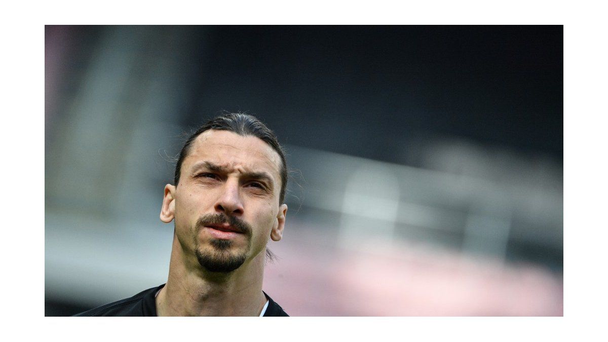 Ibrahimovic se queda sin Eurocopa por lesión en su rodilla
