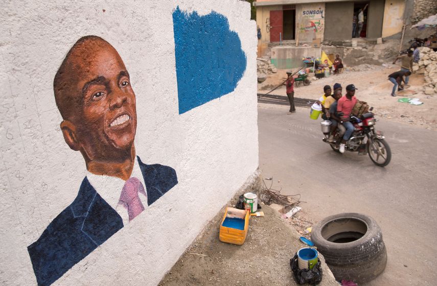 Mural en homenaje al asesinado expresidente Jovenel Moise
