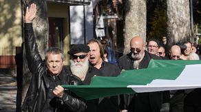 Fascistas italianos conmemoran centenario de marcha