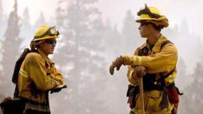 EEUU envía dron para vigilar incendio cerca de parque Yosemite