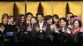 Compañías en Japón fijarán metas de contratación de mujeres