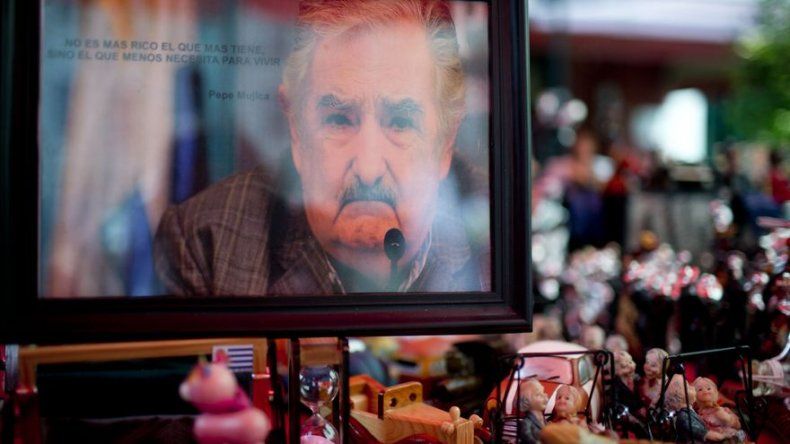 Partido de Mujica lidera las encuestas en Uruguay