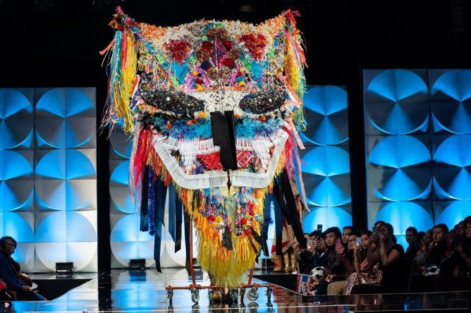 Los trajes típicos más curiosos de Miss Universo 2019