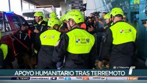 Rescatistas panameños parten hacia Turquía para apoyar en labores de búsqueda