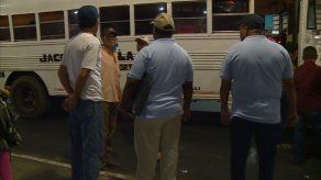 Continúa traslado de docentes a áreas de difícil acceso