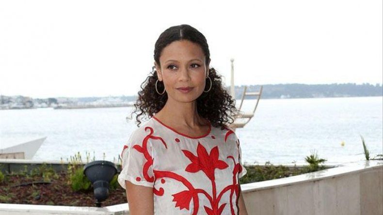 Thandie Newton fue discriminada en su infancia por su pelo rizado