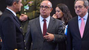 Dimite el ministro de Defensa de Portugal tras la polémica del robo de armas