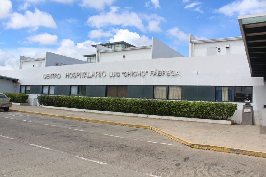 Joven se hacía pasar por médico en el Hospital Luis Chicho Fábrega.