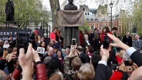 Primera estatua de una mujer en la plaza del Parlamento británico