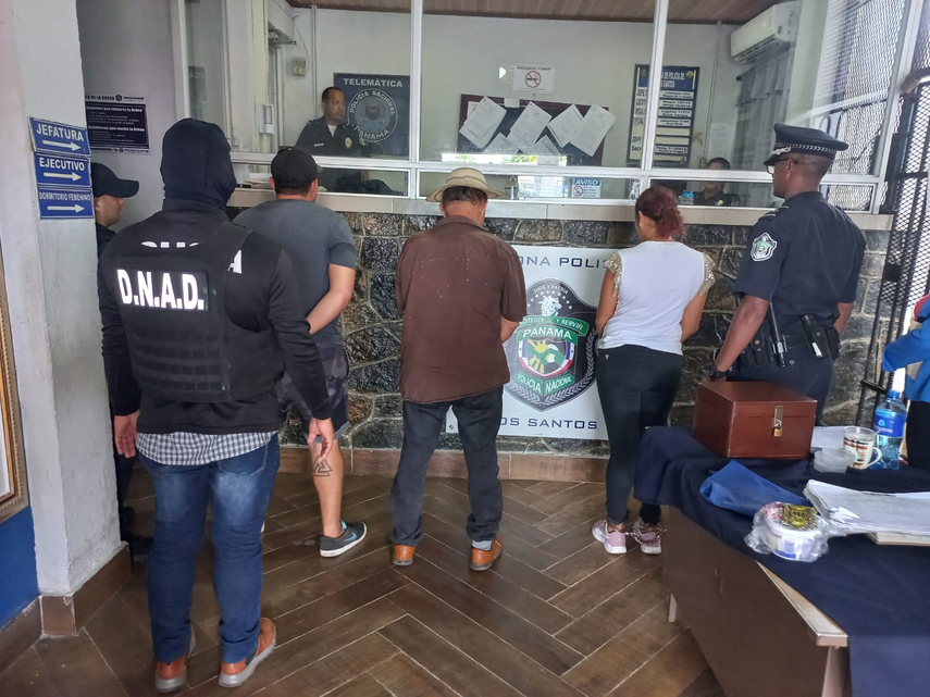 Adulto mayor es detenido en Los Santos por posesión de droga