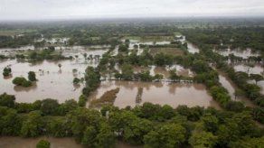 Evacúan a más de 130 guatemaltecos afectados por inundaciones