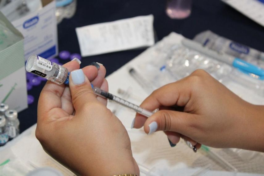 Hay suficientes dosis para toda esta población