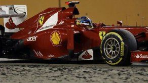 Alonso: Ferrari debe mejorar para ganar título