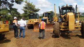 Arosemena inspecciona trabajos en la carretera Agua Fría – Yaviza