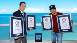 Ozuna suma cuatro récords Guinness a su colección de trofeos