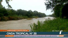 {altText(,Etesa y Sinaproc mantienen vigilancia y monitoreo por paso de onda tropical #38)}