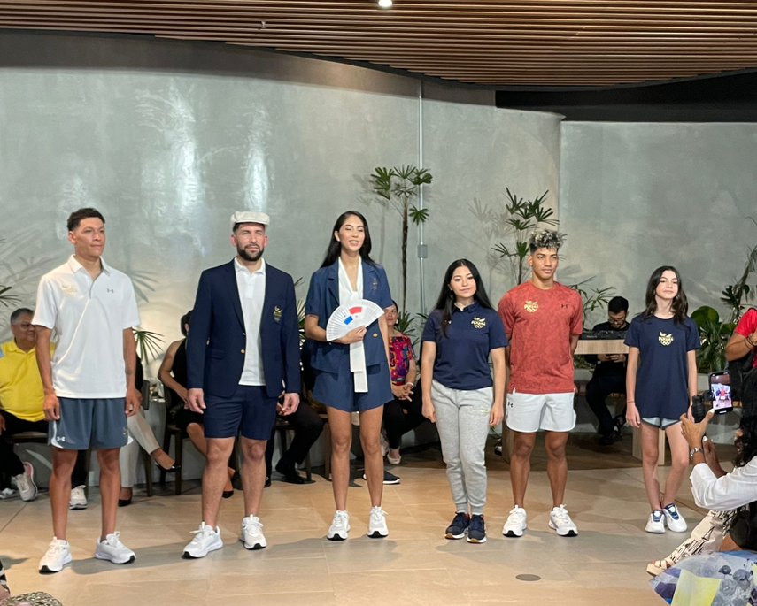 París 2024: Comité Olímpico de Panamá presentó indumentaria oficial