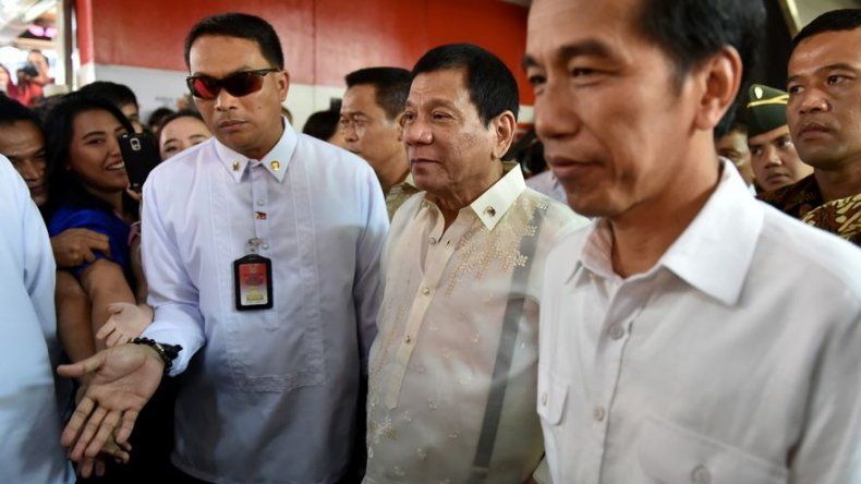 El Presidente filipino hará una política exterior independiente ante China